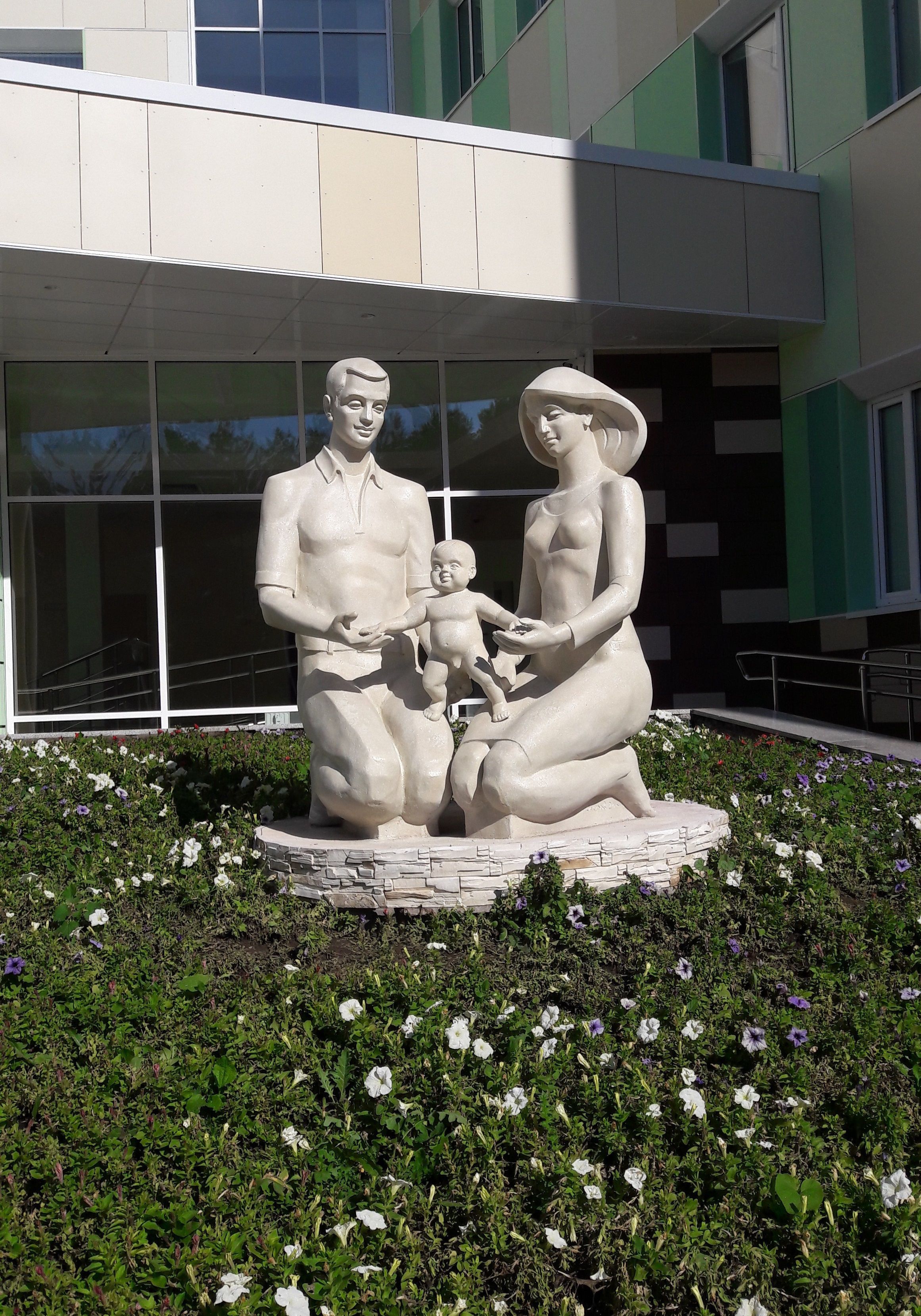 Скульптура семья автор Закиров Ильдус